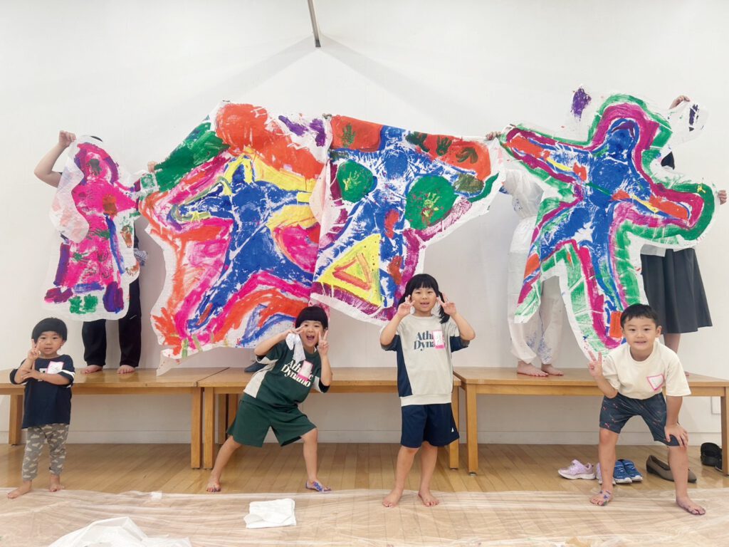 親子で一生の思い出！カラダスタンプで、等身大の分身アート。