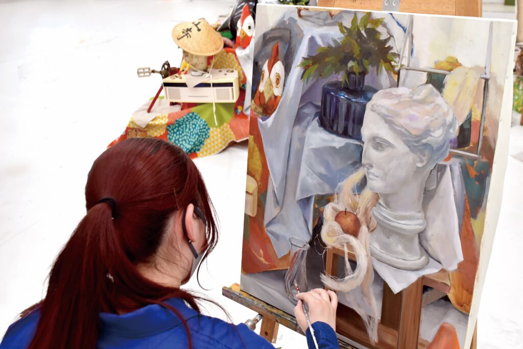 中・高生のための、リアルに描く絵画講座。